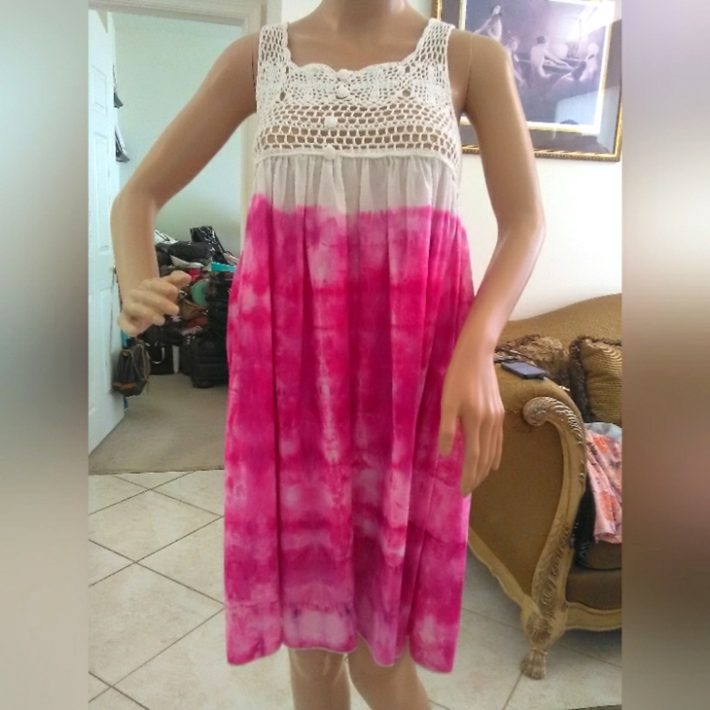 BNWOT BSB COLLECTION #44 Vibrant Pink Tie-Dye Dress W/ Crochet DETAIL SZ 15-17